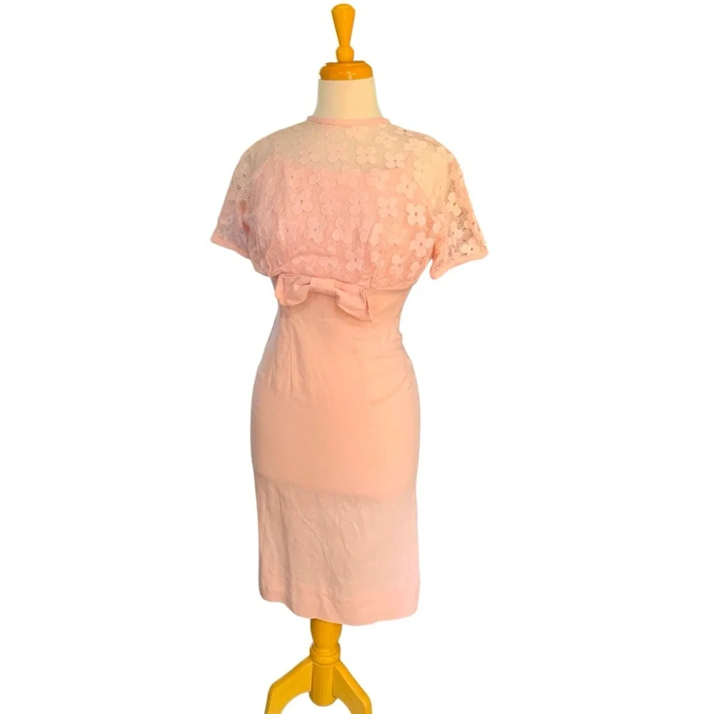Vintage 50’s/60’s era pink daisy wiggle dress - spring - Picture 1 of 11